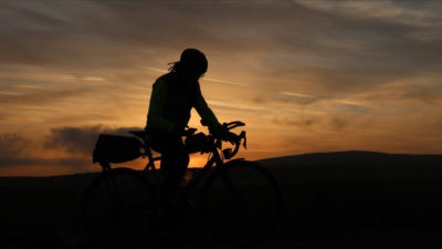 Video Roundup: 1000km on 40 minutes of sleep?! Plus BMX on rooftops, L.A. Sucks for Riding, More