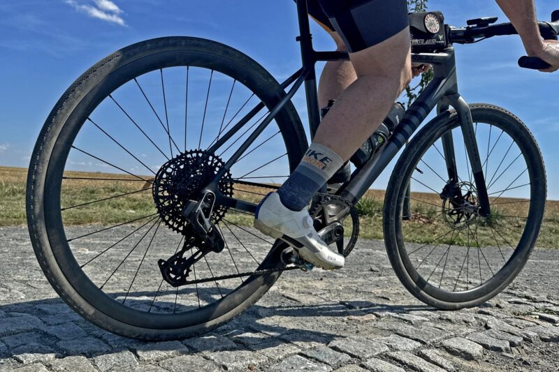 Merit Jumbo, a Big-Wheel 750d Carbon Gravel Bike You Didn’t Know You Needed: First Rides